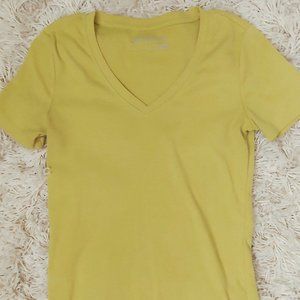 Eddie Bauer Favorite Tee  |  Women's Small  |  Citrine